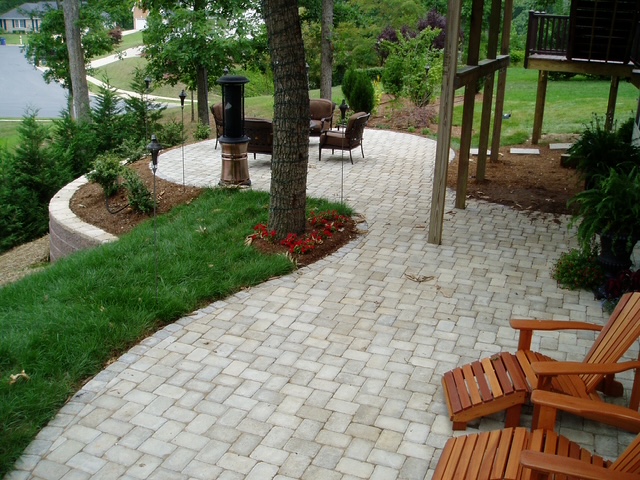 Build Strength and Beauty with Custom Retaining Walls in San Antonio